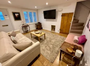 Image of Quaint 2 bed Cottage in the Heart of Cambridge