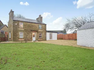 Image of Relax by the stream in the garden or visit the historic city of Lancaster.