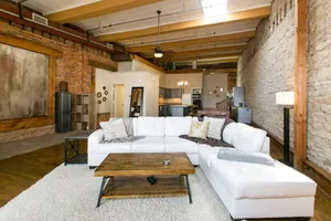 Image of BestLocation|BridesGetReady|Photo backdrop|Families|Pets|RooftopViews|Nightlife!