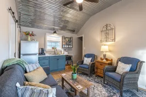 Image of Modern farmhouse cottage close to downtown Bandera