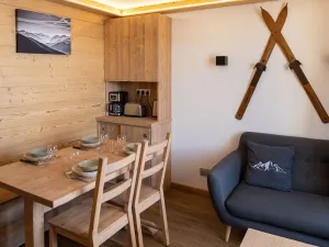 Image of Appartement moderne à Val Thorens - 4 pers - 1 chambre, 1 cabine, skis aux pieds, balcon - FR-1-637-30