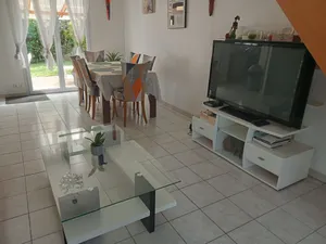 Image of Jolie maison de vacances avec terrasse couverte pour 6 près des plages et commodités