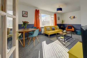 Image of Vicarage Lane Apt | 2 bed | Sleeps 5 | Harbury near Leamington & M40 | Inspire Homes
