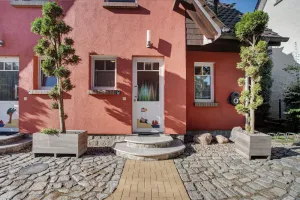 Image of Haus Segelboot Hirtenweg 3c