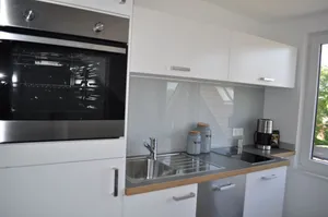 Image of Cool, high-quality apartment on the Elbe, close to the city