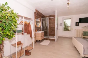 Image of Quiet and Comfortable Zen Room