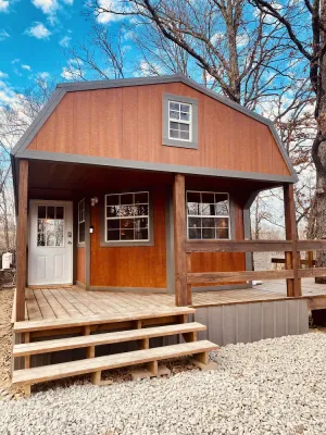 Image of Cedar Bluff - Lemurs & Zebras, Private Hot Tub, Pet-Friendly