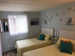 Image of Condo that sleeps 6. 2 blocks from N Wildwood Beach. 2 blocks from the sea wall