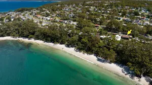 Image of Breakers on Orion Beach Vincentia