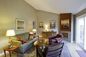 Image of Central, Lofty Tree Views