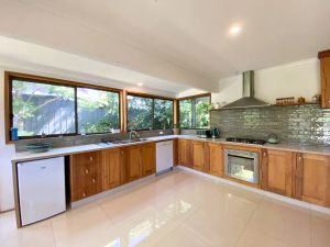 Image of Spacious 5 bedroom, family-friendly property - enjoy the beauty of Barwon Heads.