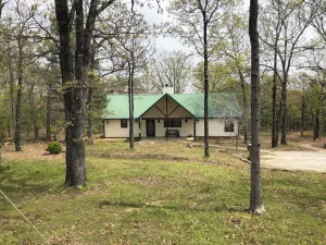 Image of Whitley and Cooper’s Sweet Retreat, Tenkiller Lake