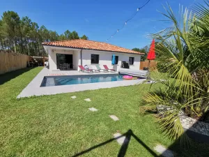 Image of Villa SAKURA 4* in Léon heated swimming pool
