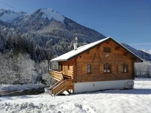 Image of Chalet L'Ecureuil: direct access to the Nordic area