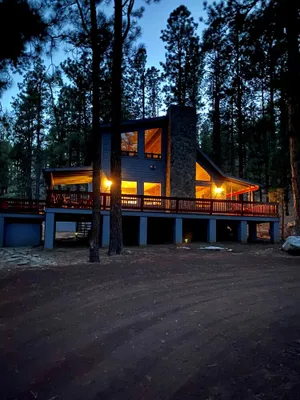Image of Acorn Lodge; your White Mountain oasis; perfectly located for all activities.