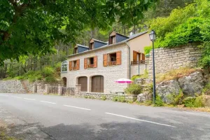 Image of Location a chanteperdrix 2 personnes