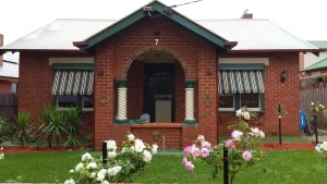 Image of Ravenswood-an iconic Drouin property