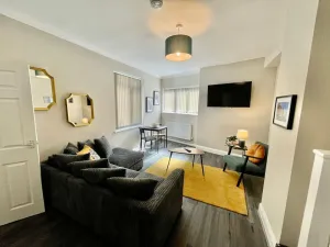 Image of Edgy 4 Bed Home