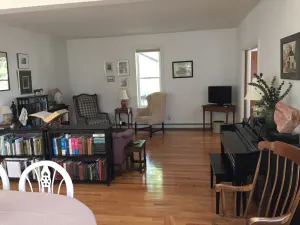 Image of Two bedroom on first floor at the end of a quiet cul-de-sac in dowtown