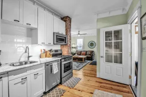 Image of Magazine featured townhome steps from Elmwood Village 25mins from Niagara Falls