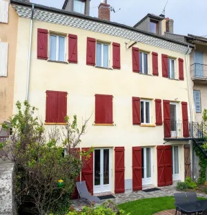 Image of Apartment in townhouse