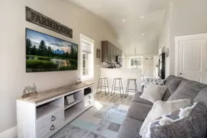 Image of Spacious & Comfy home near the Yellowstone River!