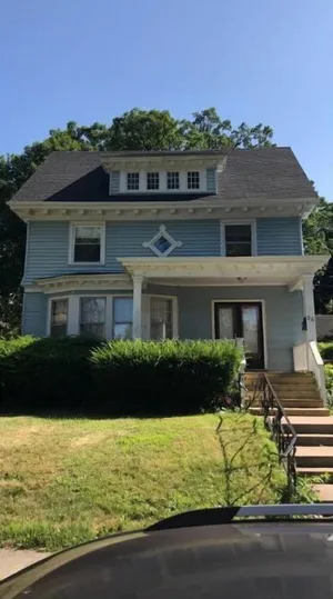Image of Blue House Downtown Rochester Sleeps 10