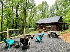 Image of Cozy log cabin 4 minutes outside Stone Mountain!