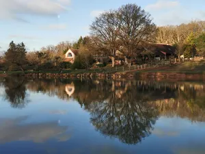 Image of Les gites du Gué Rabot, heated indoor swimming pool, sports hall, tennis court