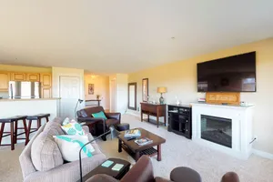 Image of Dog-friendly oceanfront condo with beach access and private washer\/dryer