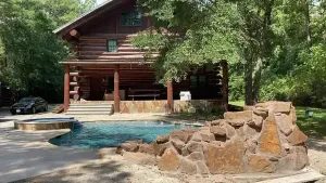 Image of Log Cabin With Trails\/Pool\/Game Room\/Acreage\/ Near Houston