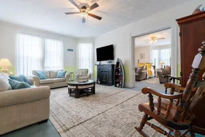 Image of Stay in Style! Spring Getaway by the Erie Shores