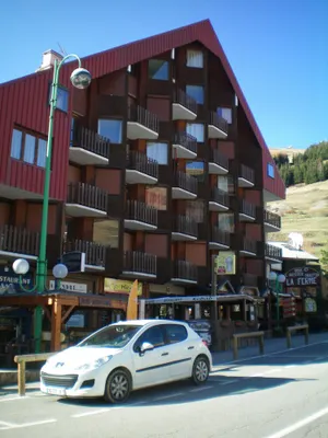 Image of MAGNIFICENT APARTMENT THE TWO ALPS