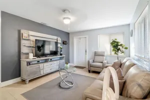 Image of Roxanas 3bed 2bath Home with Modern Interior and BBQ Backyard