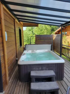 Image of Beaver chalet with spa and games