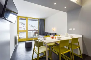 Image of Wonderful Mountain View with Balcony 638