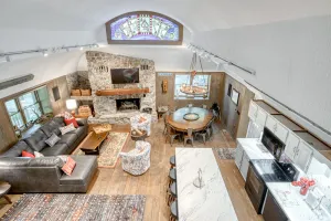Image of Unique Cabin - near VT, Radford U, Pete Dye Golf Course, New River, Claytor Lake
