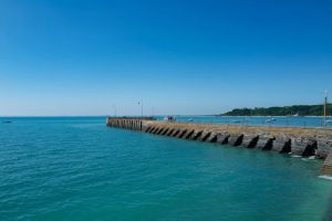 Image of Cancale, Port de La Houle. Bel Appartement vue mer