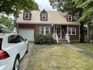 Image of Cozy on Carolina
