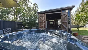 Image of Rose Cottage Studio Romantic or Solo Getaway. Spa, Games Room