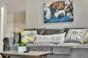 Image of Lux Lake Laurel retreat-King-Dogs Welcome! Sleep 6