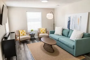 Image of Cottage At Kingspoint *Newly Renovated*
