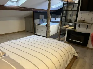 Image of Large terrace * Double whirlpool * Private parking, Air conditioning