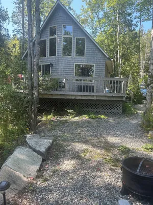 Image of Wooded Cottage in Town walking to Marina, Restraunts