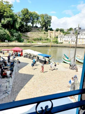Image of EXCEPTIONNEL Très beau T2 sur le Port de ST Goustan- Vue sur le Port!