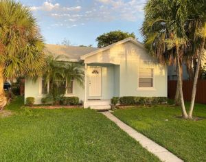 Image of Blue Beach Cottage