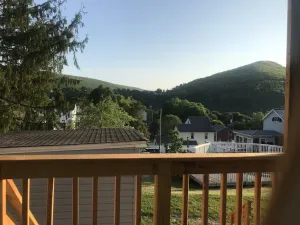 Image of Pocono Jim Thorpe1 - close to everything1
