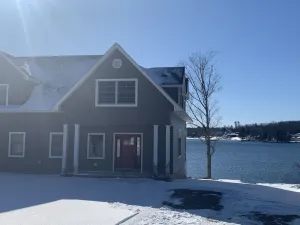 Image of Gorgeous newer home on Newton Lake\/Crystal Lake near Elk mountain ski resort.