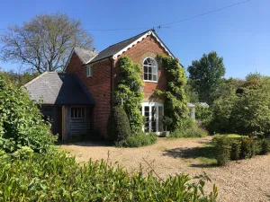 Image of Country cottage set in a peaceful hamlet on the edge of the New Forest