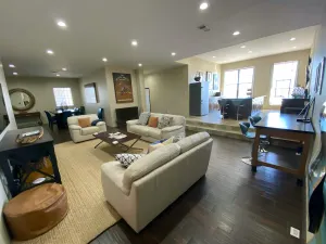 Image of Data Center Peeps- 3 KING 1 Queen. Weekly tidy up included!